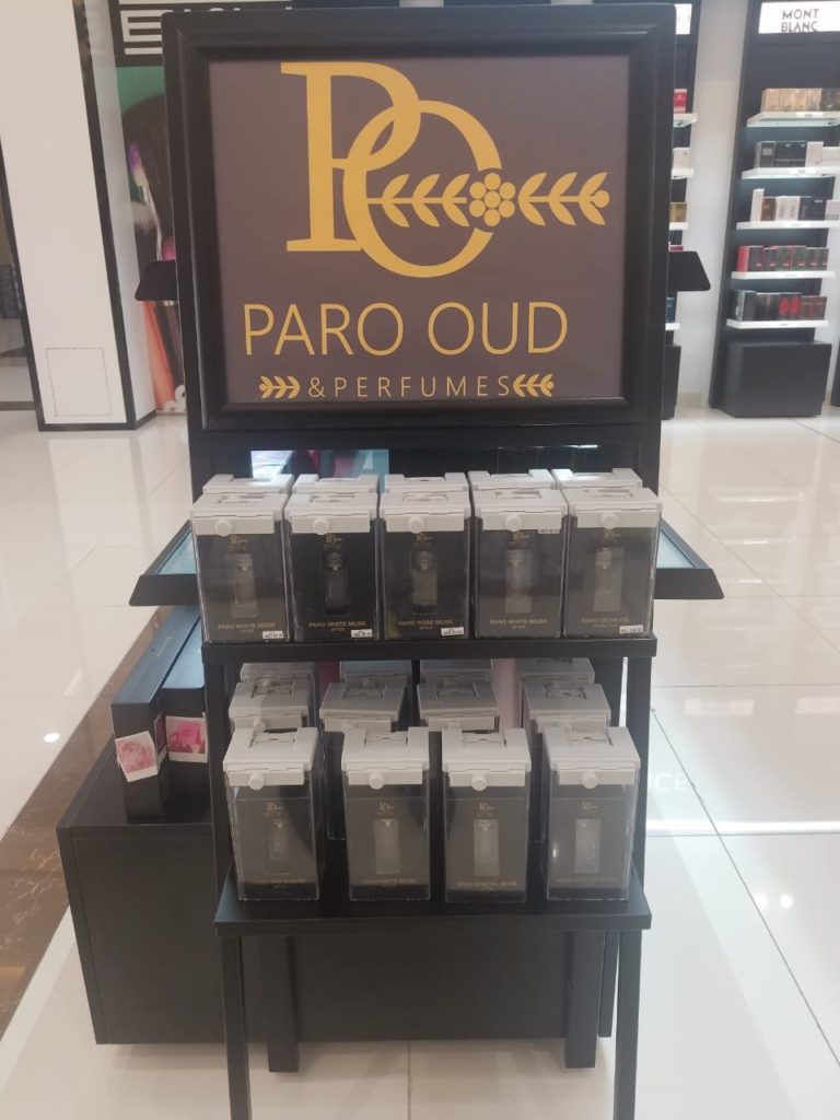 e1fe7e2b-49d0-4ea1-8902-0023979738e8-768x1024